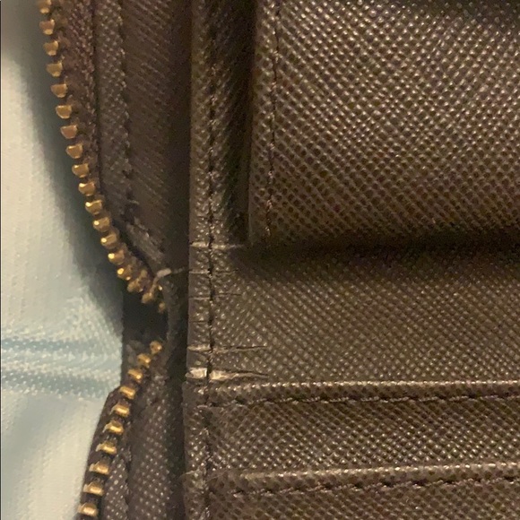 ❌SOLD❌ Michael Kors Wallet - Picture 6 of 8